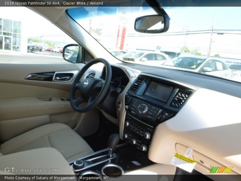 Glacier White / Almond 2016 Nissan Pathfinder SV 4x4