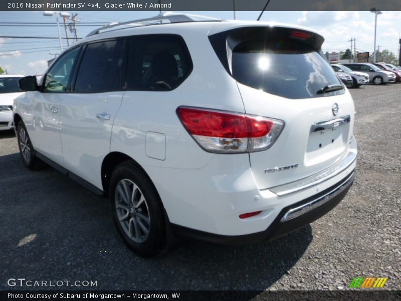 Glacier White / Almond 2016 Nissan Pathfinder SV 4x4