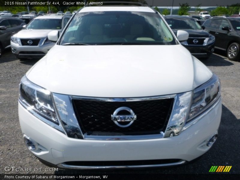 Glacier White / Almond 2016 Nissan Pathfinder SV 4x4