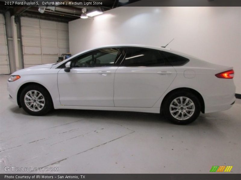 Oxford White / Medium Light Stone 2017 Ford Fusion S