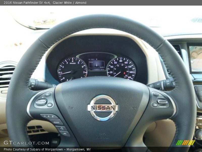 Glacier White / Almond 2016 Nissan Pathfinder SV 4x4