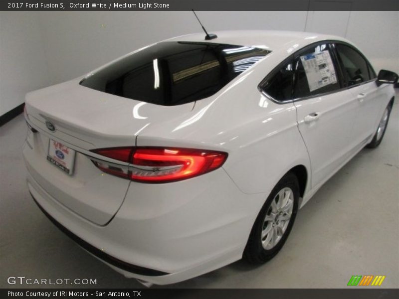 Oxford White / Medium Light Stone 2017 Ford Fusion S