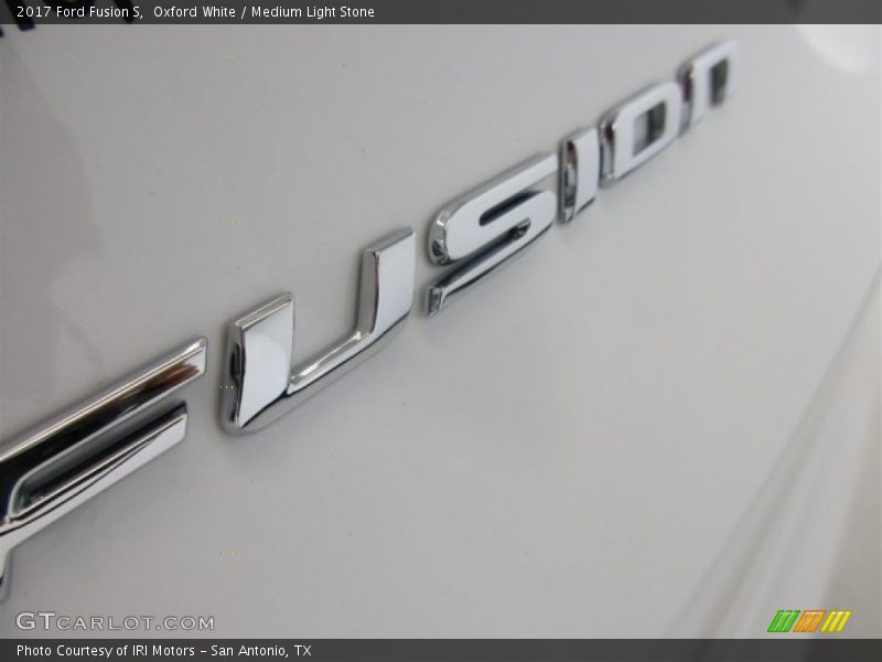 Oxford White / Medium Light Stone 2017 Ford Fusion S