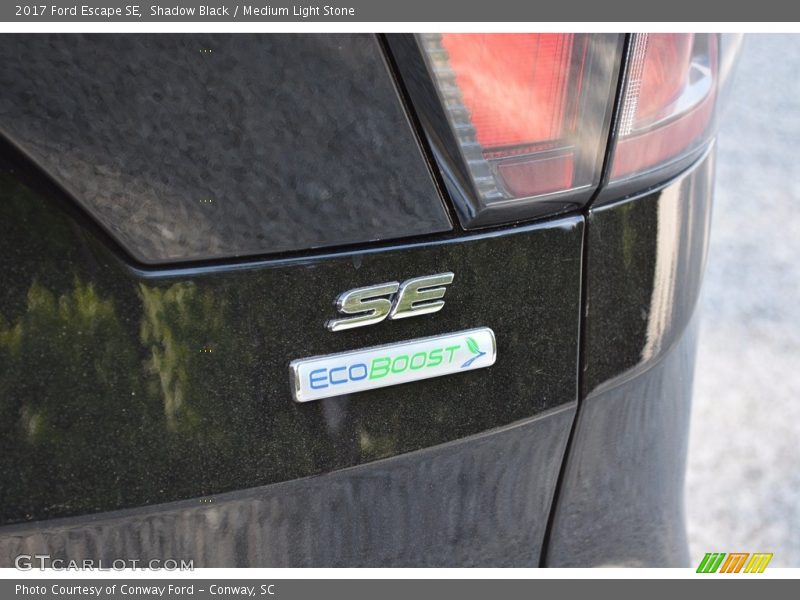 Shadow Black / Medium Light Stone 2017 Ford Escape SE