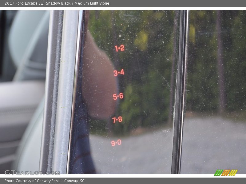 Shadow Black / Medium Light Stone 2017 Ford Escape SE