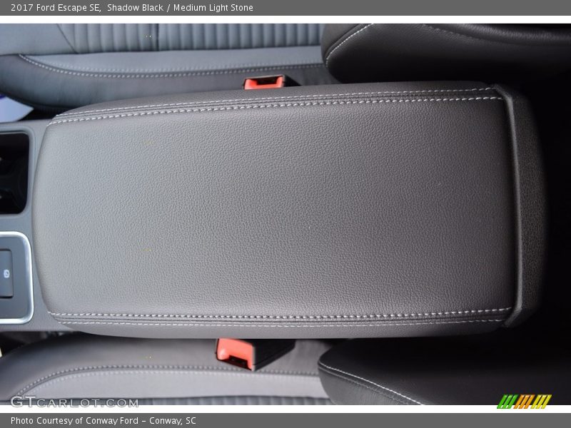 Shadow Black / Medium Light Stone 2017 Ford Escape SE