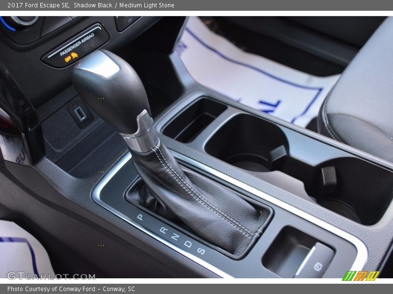 Shadow Black / Medium Light Stone 2017 Ford Escape SE