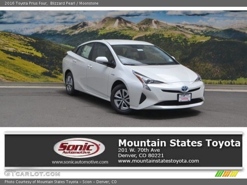 Blizzard Pearl / Moonstone 2016 Toyota Prius Four