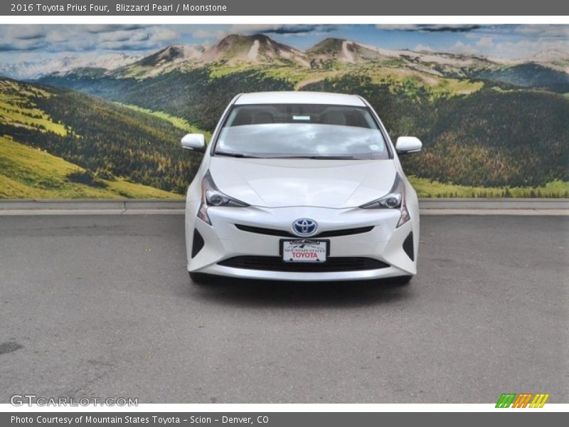 Blizzard Pearl / Moonstone 2016 Toyota Prius Four