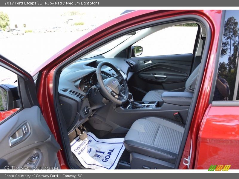 Ruby Red / Medium Light Stone 2017 Ford Escape SE