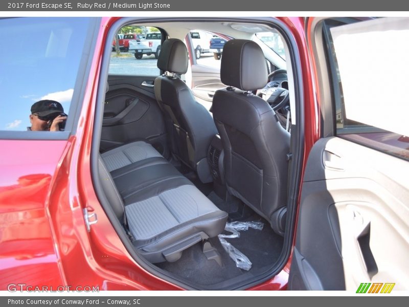 Ruby Red / Medium Light Stone 2017 Ford Escape SE