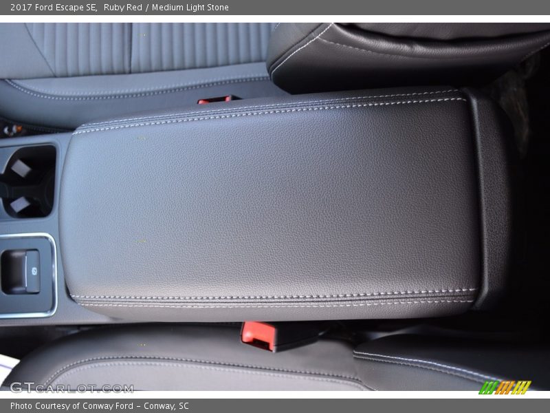 Ruby Red / Medium Light Stone 2017 Ford Escape SE
