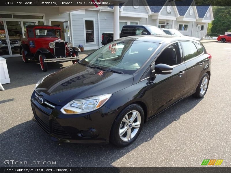 Tuxedo Black / Charcoal Black 2014 Ford Focus SE Hatchback