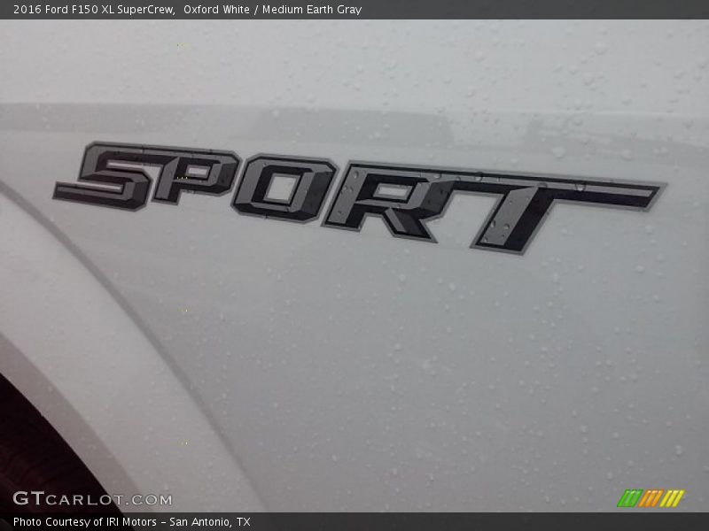 Oxford White / Medium Earth Gray 2016 Ford F150 XL SuperCrew