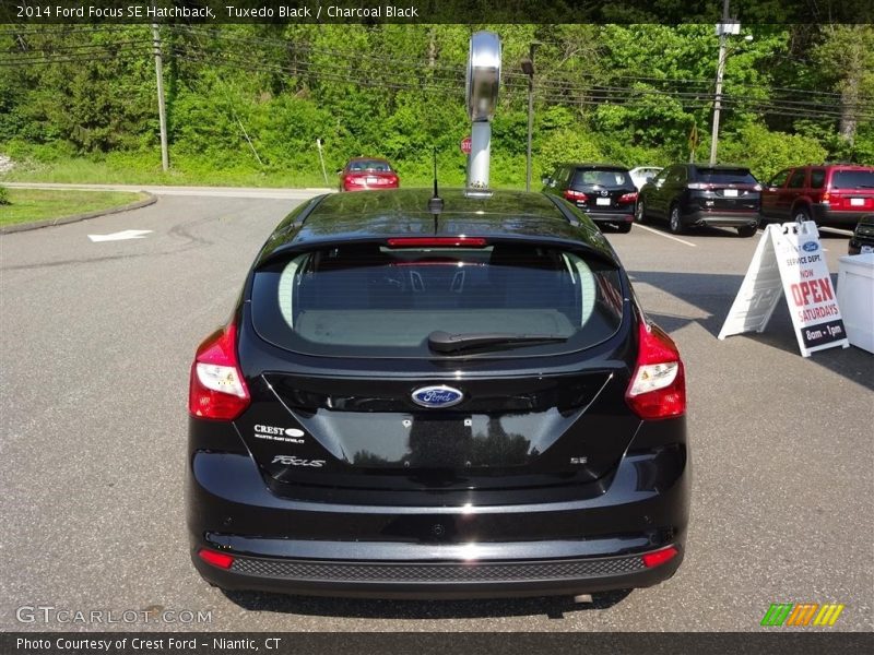 Tuxedo Black / Charcoal Black 2014 Ford Focus SE Hatchback