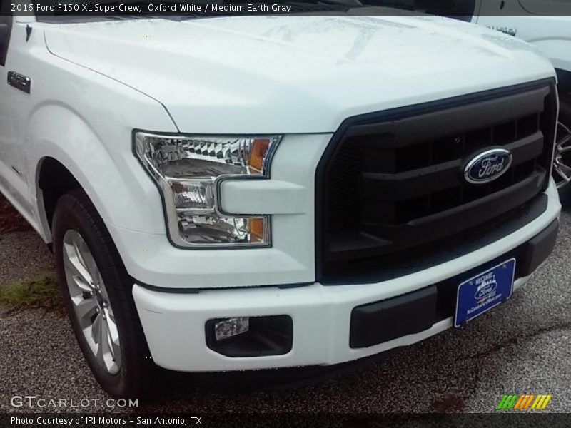 Oxford White / Medium Earth Gray 2016 Ford F150 XL SuperCrew
