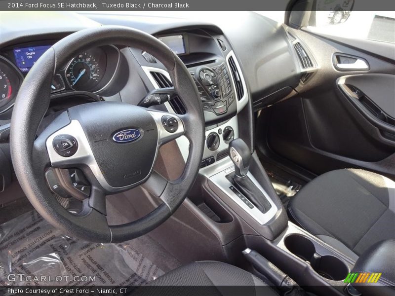 Tuxedo Black / Charcoal Black 2014 Ford Focus SE Hatchback