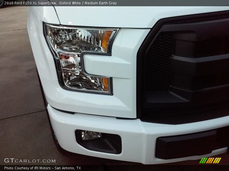 Oxford White / Medium Earth Gray 2016 Ford F150 XL SuperCrew