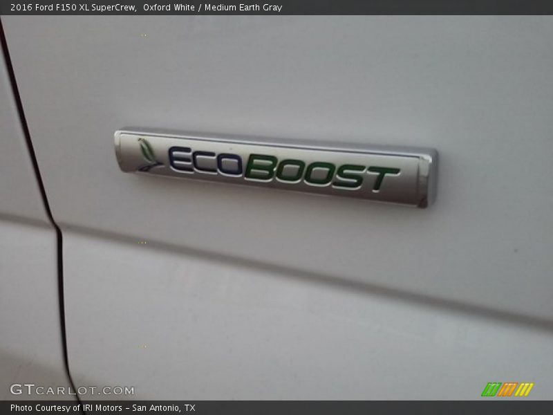 Oxford White / Medium Earth Gray 2016 Ford F150 XL SuperCrew