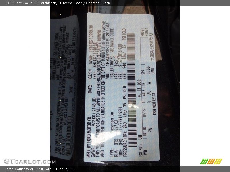 Tuxedo Black / Charcoal Black 2014 Ford Focus SE Hatchback