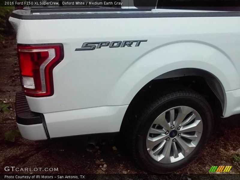 Oxford White / Medium Earth Gray 2016 Ford F150 XL SuperCrew