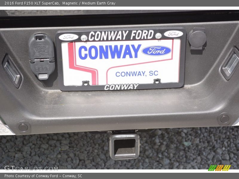 Magnetic / Medium Earth Gray 2016 Ford F150 XLT SuperCab