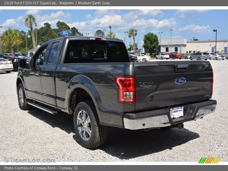 Magnetic / Medium Earth Gray 2016 Ford F150 XLT SuperCab