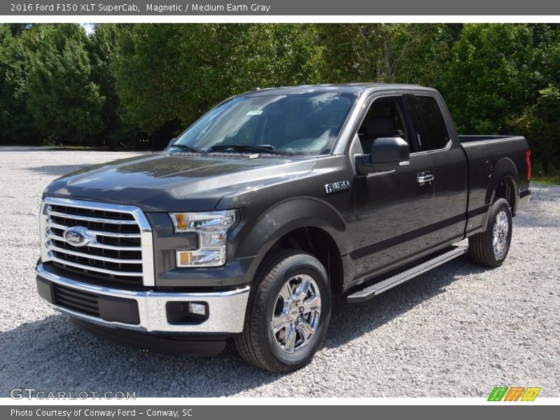 Magnetic / Medium Earth Gray 2016 Ford F150 XLT SuperCab