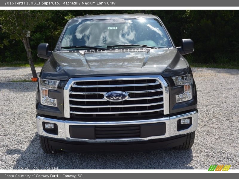 Magnetic / Medium Earth Gray 2016 Ford F150 XLT SuperCab