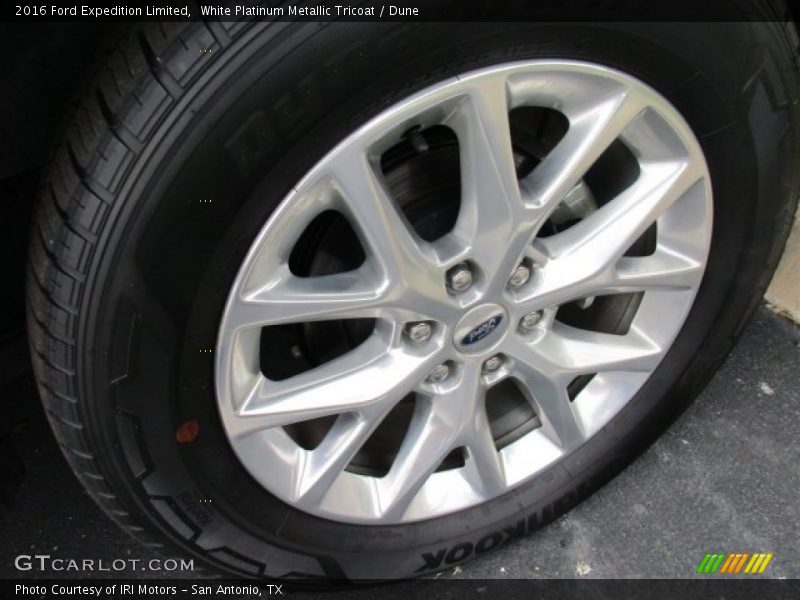 White Platinum Metallic Tricoat / Dune 2016 Ford Expedition Limited