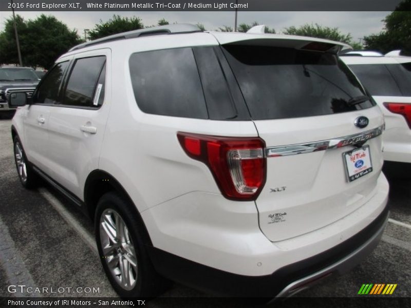 White Platinum Metallic Tri-Coat / Medium Light Camel 2016 Ford Explorer XLT