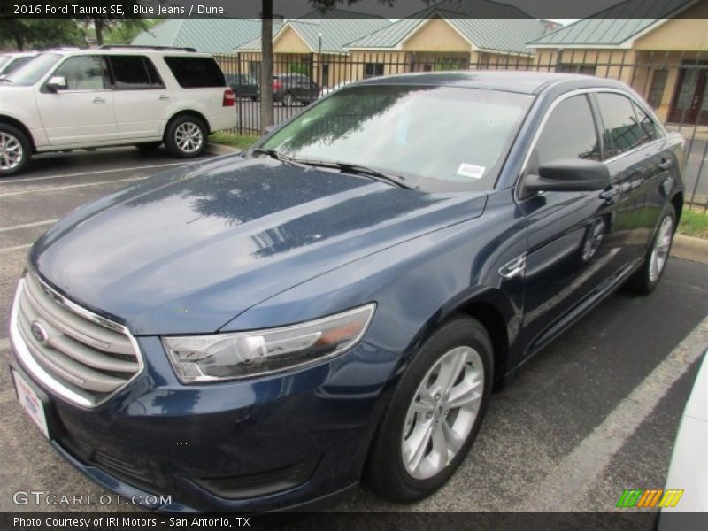 Blue Jeans / Dune 2016 Ford Taurus SE