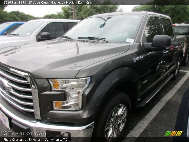 Magnetic / Medium Earth Gray 2016 Ford F150 XLT SuperCrew