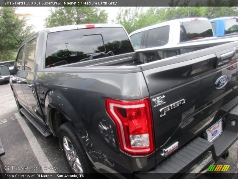 Magnetic / Medium Earth Gray 2016 Ford F150 XLT SuperCrew