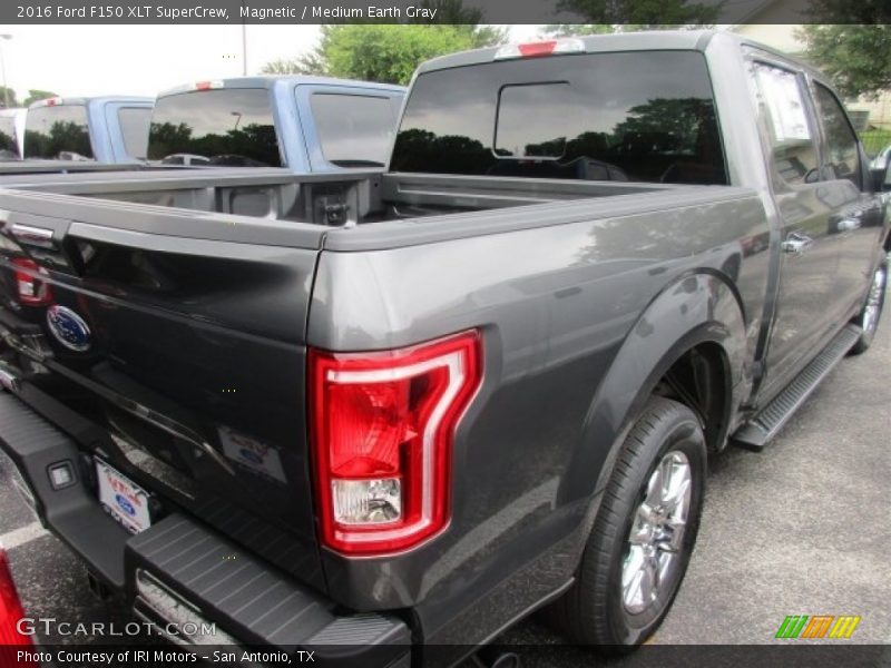 Magnetic / Medium Earth Gray 2016 Ford F150 XLT SuperCrew
