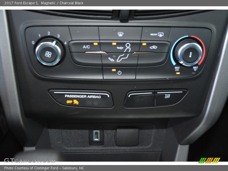 Magnetic / Charcoal Black 2017 Ford Escape S