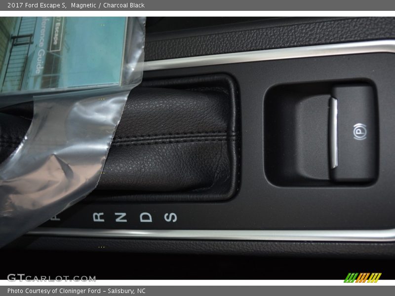 Magnetic / Charcoal Black 2017 Ford Escape S