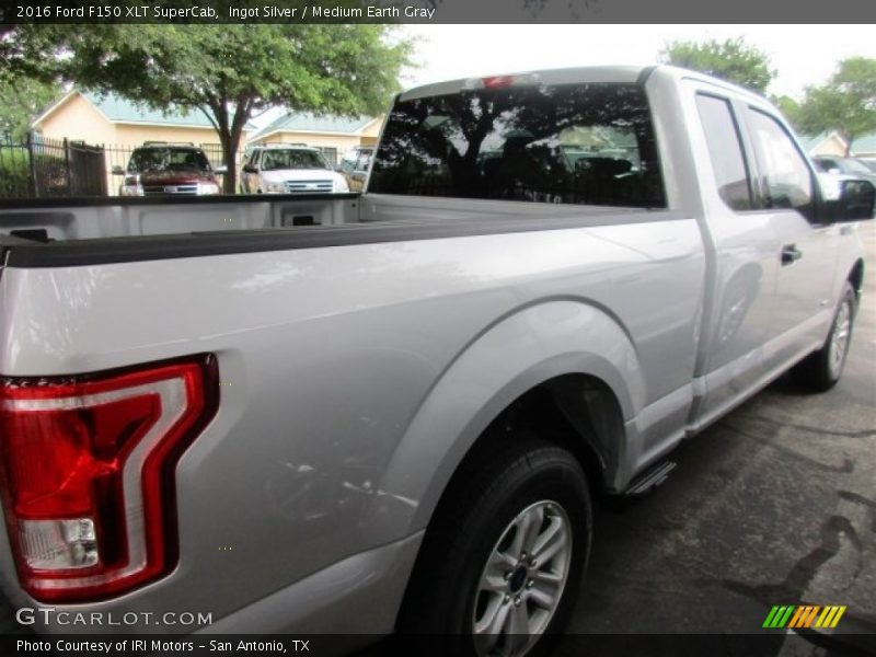 Ingot Silver / Medium Earth Gray 2016 Ford F150 XLT SuperCab