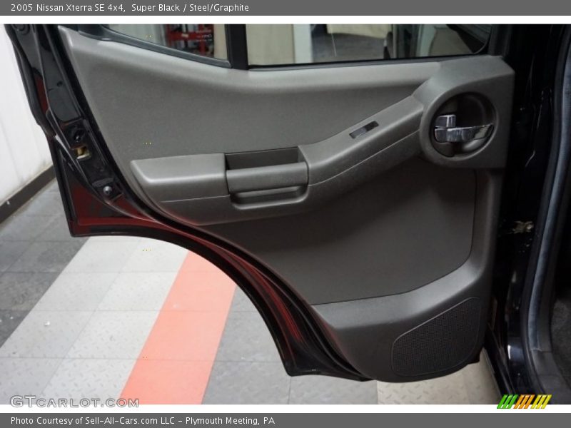 Super Black / Steel/Graphite 2005 Nissan Xterra SE 4x4