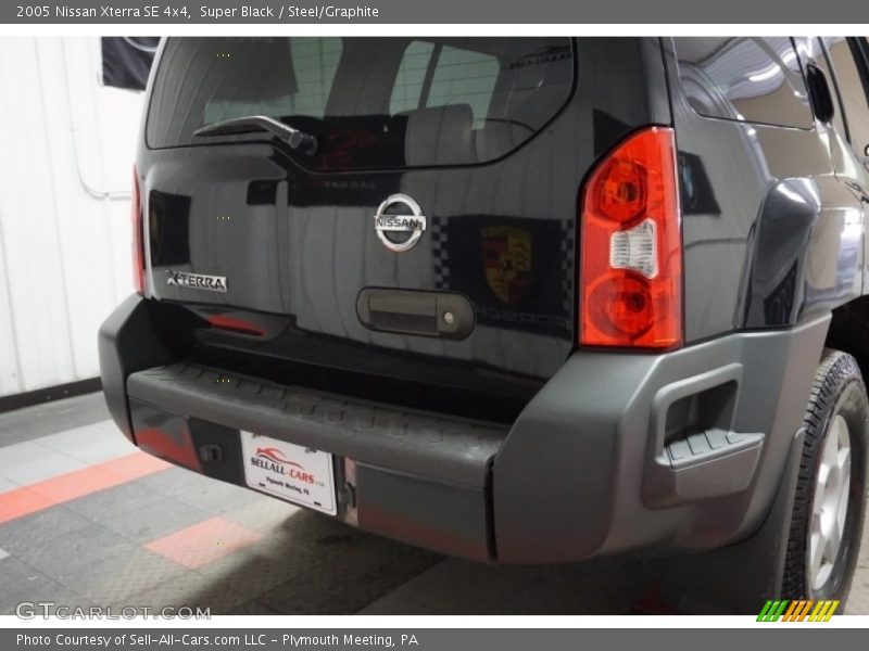 Super Black / Steel/Graphite 2005 Nissan Xterra SE 4x4