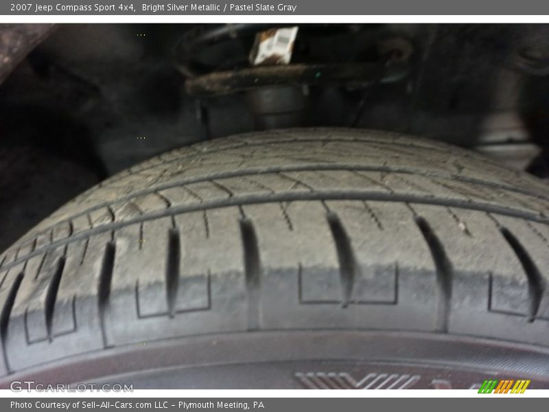 Bright Silver Metallic / Pastel Slate Gray 2007 Jeep Compass Sport 4x4