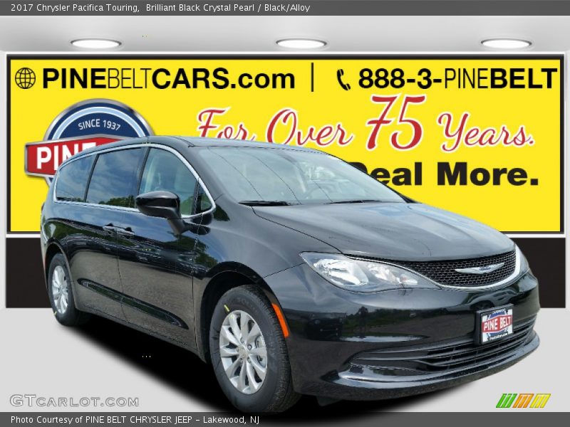 Brilliant Black Crystal Pearl / Black/Alloy 2017 Chrysler Pacifica Touring