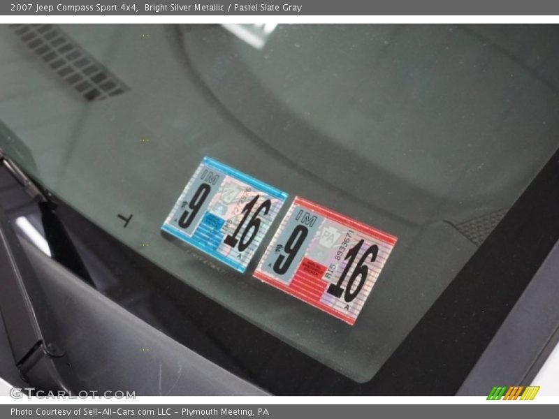 Bright Silver Metallic / Pastel Slate Gray 2007 Jeep Compass Sport 4x4