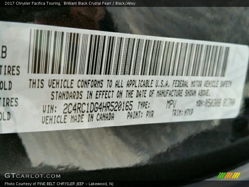 Brilliant Black Crystal Pearl / Black/Alloy 2017 Chrysler Pacifica Touring