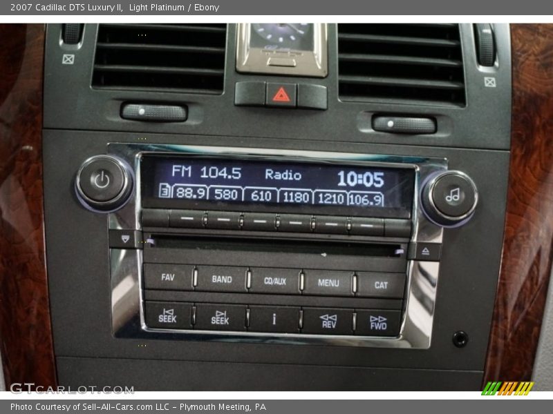 Light Platinum / Ebony 2007 Cadillac DTS Luxury II