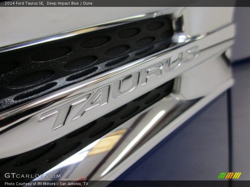 Deep Impact Blue / Dune 2014 Ford Taurus SE