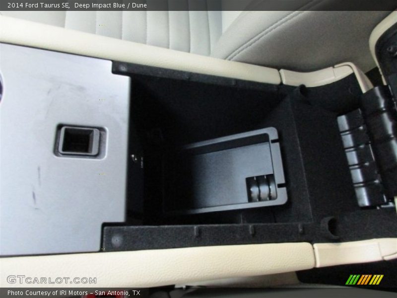 Deep Impact Blue / Dune 2014 Ford Taurus SE