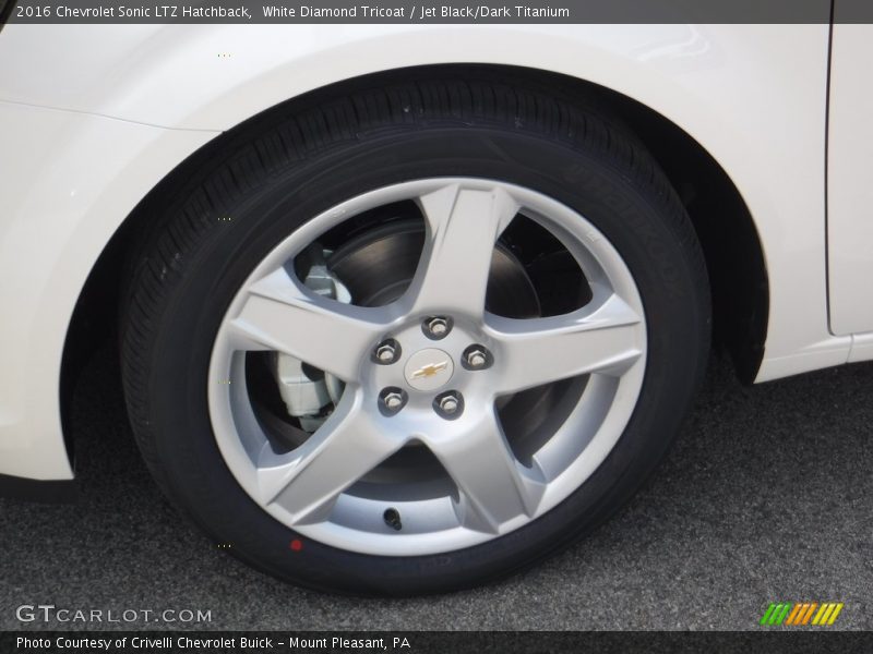 White Diamond Tricoat / Jet Black/Dark Titanium 2016 Chevrolet Sonic LTZ Hatchback