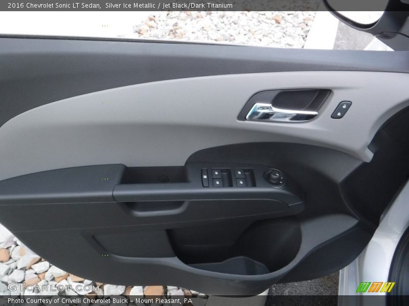 Silver Ice Metallic / Jet Black/Dark Titanium 2016 Chevrolet Sonic LT Sedan