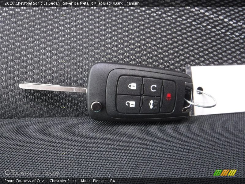 Silver Ice Metallic / Jet Black/Dark Titanium 2016 Chevrolet Sonic LT Sedan